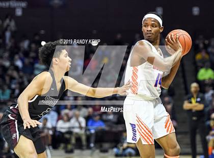Thumbnail 1 in Sunrise Christian Academy vs Rainier Beach (Bass Pro Shop Tournament of Champions) photogallery.