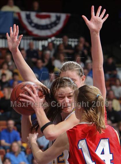 Thumbnail 3 in Berlin vs. Bacon Academy (CIAC Class M Final) photogallery.