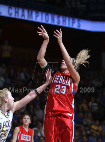 Thumbnail 1 in Berlin vs. Bacon Academy (CIAC Class M Final) photogallery.