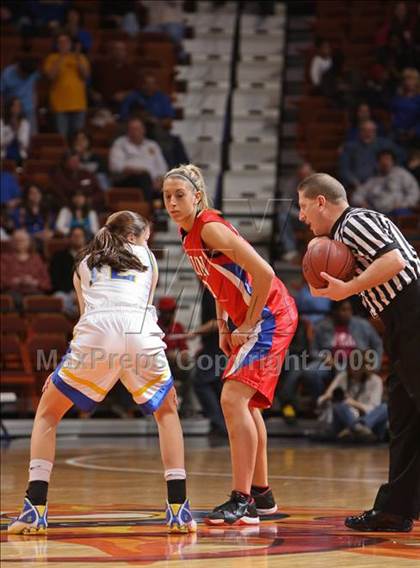 Thumbnail 3 in Berlin vs. Bacon Academy (CIAC Class M Final) photogallery.