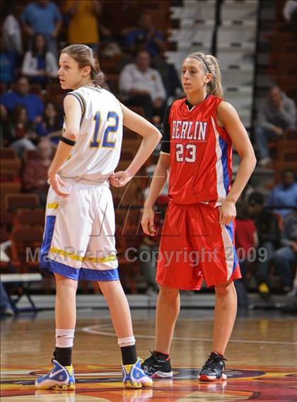 Thumbnail 2 in Berlin vs. Bacon Academy (CIAC Class M Final) photogallery.
