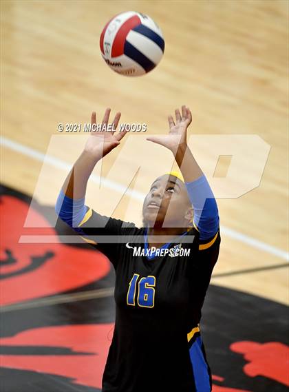 Thumbnail 3 in Southside vs. North Little Rock (AAA 6A First Round Playoff) photogallery.