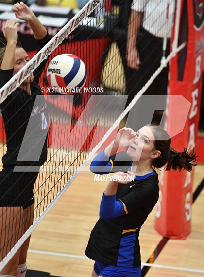 Thumbnail 3 in Southside vs. North Little Rock (AAA 6A First Round Playoff) photogallery.
