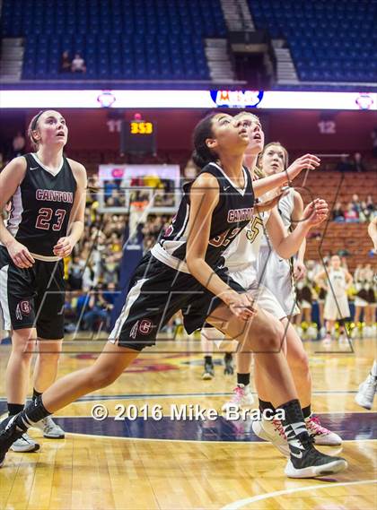 Thumbnail 2 in Canton vs. Thomaston (CIAC Class S Final) photogallery.