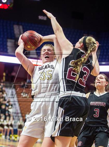 Thumbnail 2 in Canton vs. Thomaston (CIAC Class S Final) photogallery.