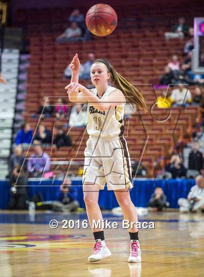 Thumbnail 2 in Canton vs. Thomaston (CIAC Class S Final) photogallery.