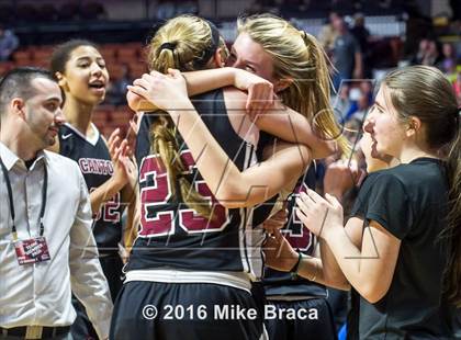 Thumbnail 2 in Canton vs. Thomaston (CIAC Class S Final) photogallery.