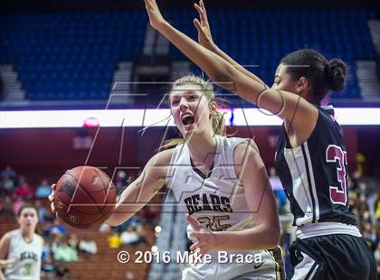 Thumbnail 2 in Canton vs. Thomaston (CIAC Class S Final) photogallery.