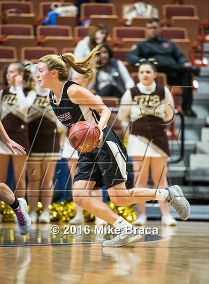 Thumbnail 3 in Canton vs. Thomaston (CIAC Class S Final) photogallery.