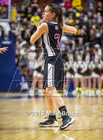 Thumbnail 2 in Canton vs. Thomaston (CIAC Class S Final) photogallery.