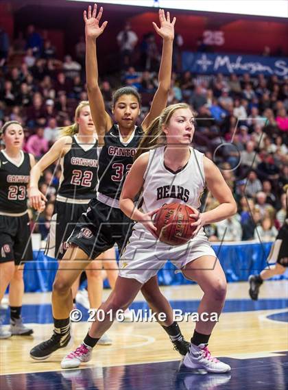 Thumbnail 3 in Canton vs. Thomaston (CIAC Class S Final) photogallery.