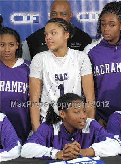 Thumbnail 1 in Modesto Christian vs. Sacramento (CIF SJS D3 Final) photogallery.