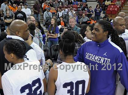 Thumbnail 3 in Modesto Christian vs. Sacramento (CIF SJS D3 Final) photogallery.