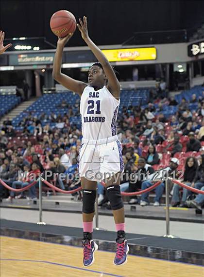 Thumbnail 1 in Modesto Christian vs. Sacramento (CIF SJS D3 Final) photogallery.