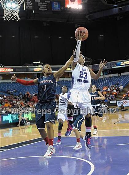 Thumbnail 2 in Modesto Christian vs. Sacramento (CIF SJS D3 Final) photogallery.