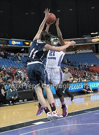 Thumbnail 1 in Modesto Christian vs. Sacramento (CIF SJS D3 Final) photogallery.