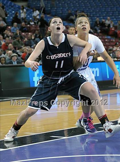 Thumbnail 1 in Modesto Christian vs. Sacramento (CIF SJS D3 Final) photogallery.