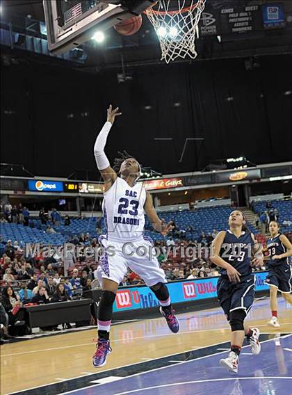 Thumbnail 1 in Modesto Christian vs. Sacramento (CIF SJS D3 Final) photogallery.