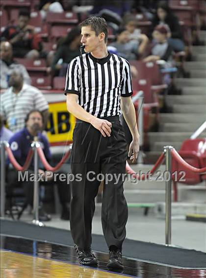 Thumbnail 2 in Modesto Christian vs. Sacramento (CIF SJS D3 Final) photogallery.
