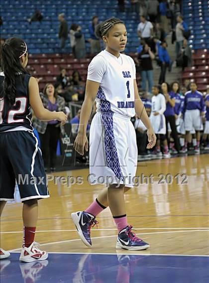 Thumbnail 3 in Modesto Christian vs. Sacramento (CIF SJS D3 Final) photogallery.
