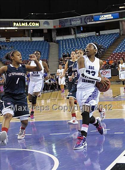Thumbnail 1 in Modesto Christian vs. Sacramento (CIF SJS D3 Final) photogallery.