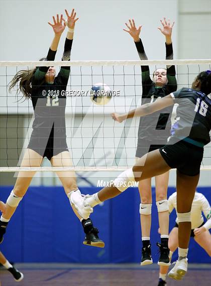 Thumbnail 2 in Weatherford vs. Carroll photogallery.