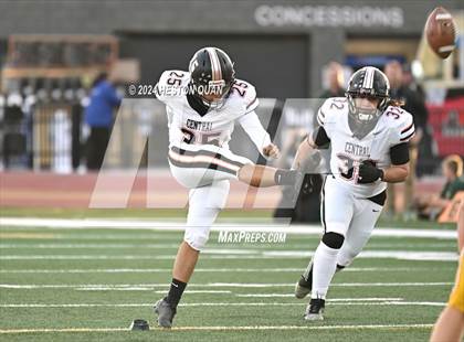 Thumbnail 3 in Central vs. Edison (CIF State D1A Final) photogallery.