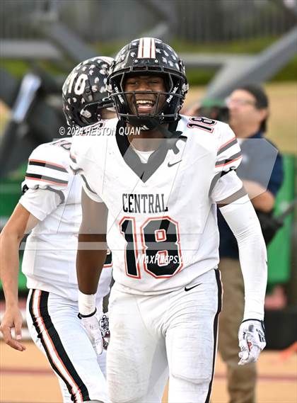 Thumbnail 1 in Central vs. Edison (CIF State D1A Final) photogallery.