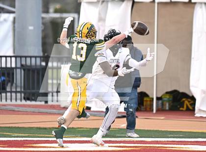 Thumbnail 2 in Central vs. Edison (CIF State D1A Final) photogallery.