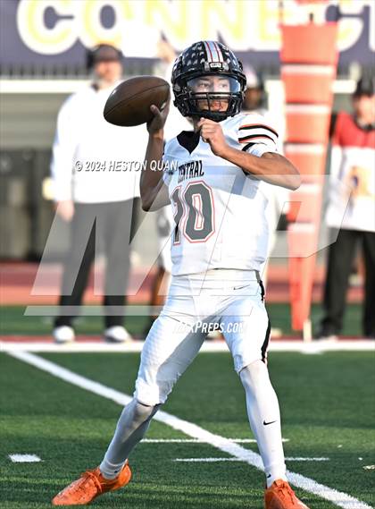 Thumbnail 1 in Central vs. Edison (CIF State D1A Final) photogallery.