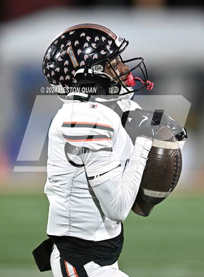 Thumbnail 2 in Central vs. Edison (CIF State D1A Final) photogallery.