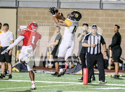 Thumbnail 3 in Brennan @ Taft photogallery.