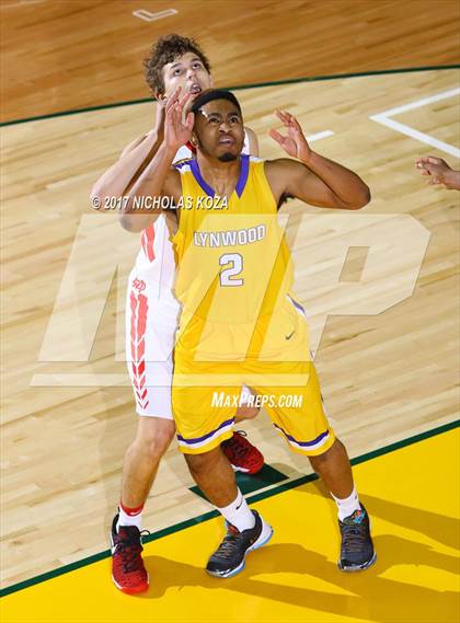 Thumbnail 1 in Mater Dei vs. Lynwood (The Classic at Damien) photogallery.