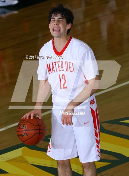 Thumbnail 2 in Mater Dei vs. Lynwood (The Classic at Damien) photogallery.