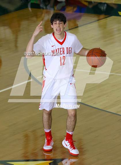 Thumbnail 2 in Mater Dei vs. Lynwood (The Classic at Damien) photogallery.