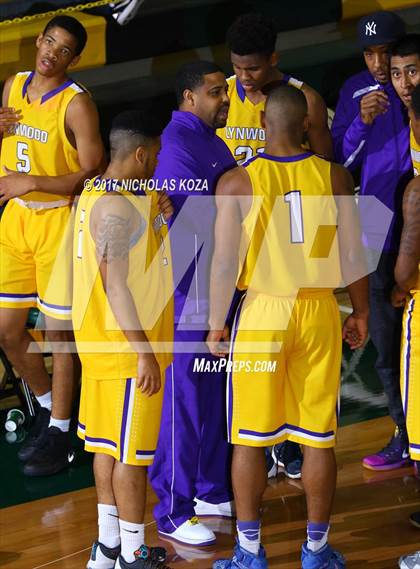 Thumbnail 3 in Mater Dei vs. Lynwood (The Classic at Damien) photogallery.