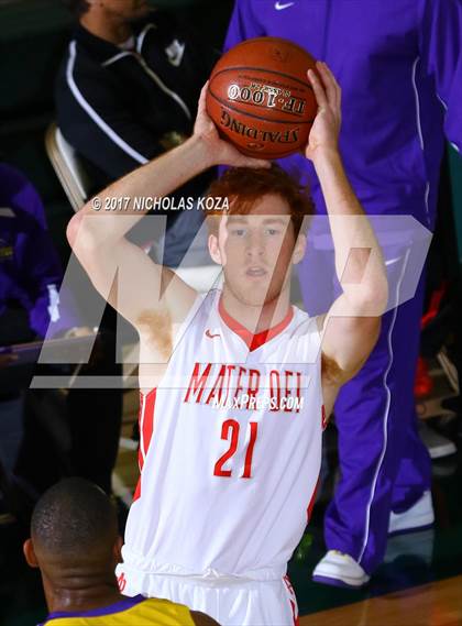 Thumbnail 2 in Mater Dei vs. Lynwood (The Classic at Damien) photogallery.