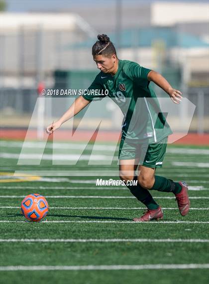 Thumbnail 2 in Campo Verde vs. Chandler (Coyote Classic Tournament) photogallery.