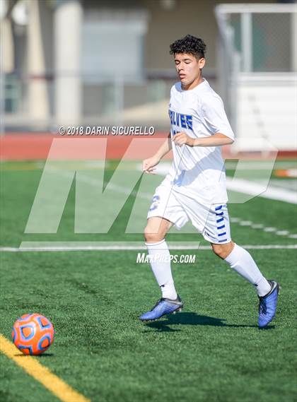 Thumbnail 3 in Campo Verde vs. Chandler (Coyote Classic Tournament) photogallery.