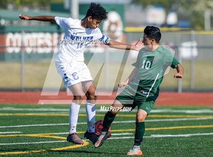 Thumbnail 2 in Campo Verde vs. Chandler (Coyote Classic Tournament) photogallery.