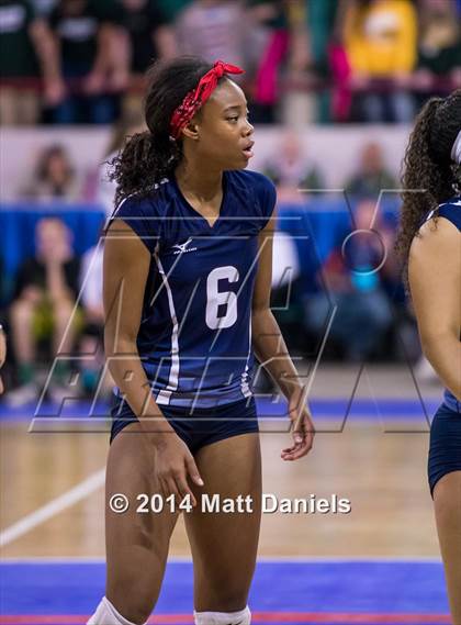 Thumbnail 1 in Cherokee Trail vs. Highlands Ranch (CHSAA 5A Playoff) photogallery.