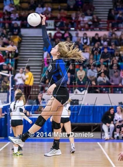 Thumbnail 3 in Cherokee Trail vs. Highlands Ranch (CHSAA 5A Playoff) photogallery.