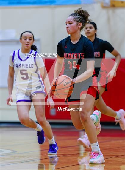 Thumbnail 2 in Garfield vs. Mount Si photogallery.
