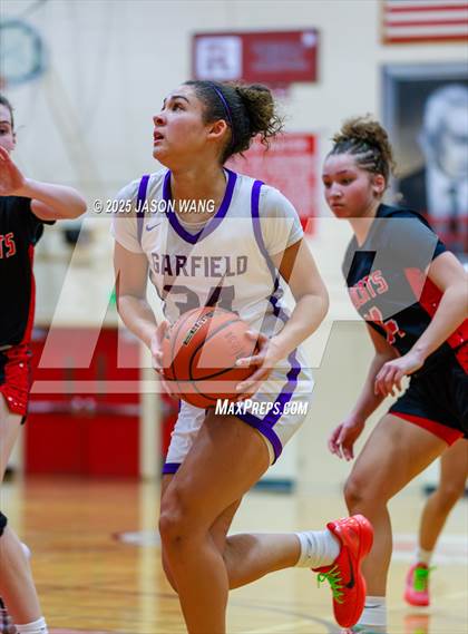 Thumbnail 1 in Garfield vs. Mount Si photogallery.