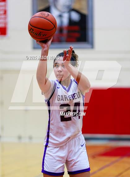 Thumbnail 1 in Garfield vs. Mount Si photogallery.