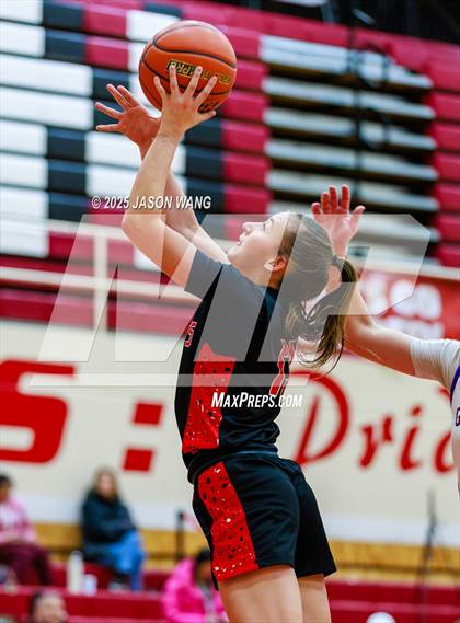 Thumbnail 3 in Garfield vs. Mount Si photogallery.