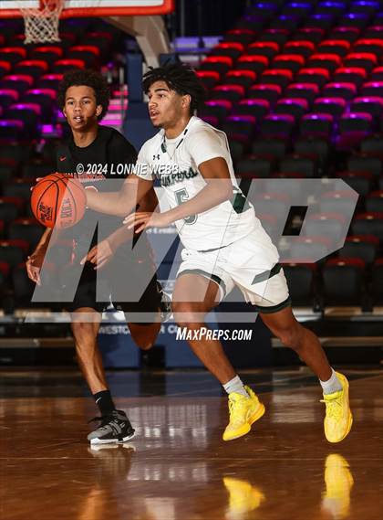 Thumbnail 1 in Yorktown vs. Mamaroneck (Slam Dunk Showcase) photogallery.