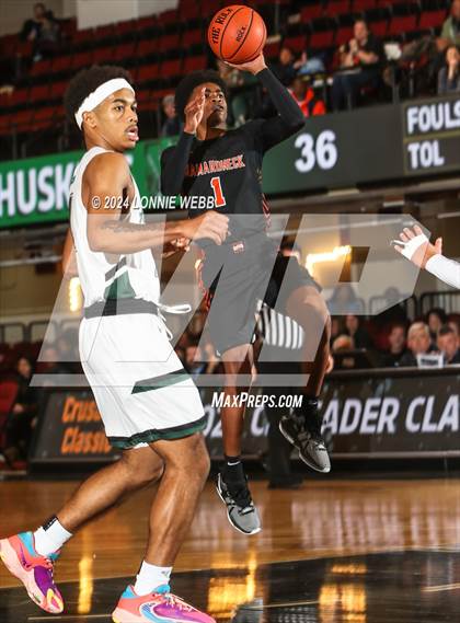 Thumbnail 2 in Yorktown vs. Mamaroneck (Slam Dunk Showcase) photogallery.