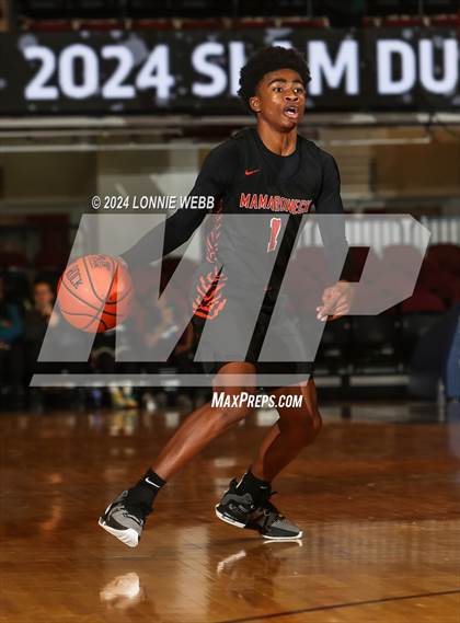 Thumbnail 1 in Yorktown vs. Mamaroneck (Slam Dunk Showcase) photogallery.