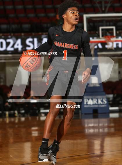 Thumbnail 3 in Yorktown vs. Mamaroneck (Slam Dunk Showcase) photogallery.
